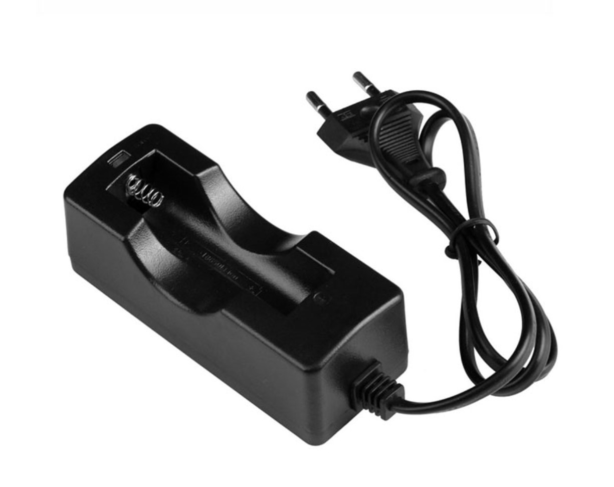 230v lader til 18650 batteri